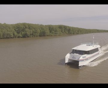 Cummins potencia el catamarán UNICAT 70